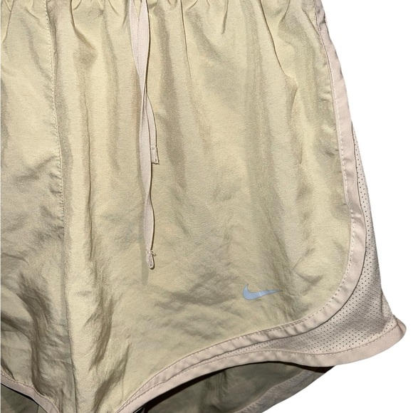 Nike Women's Cream Athletic Shorts - Picture 2 of 6